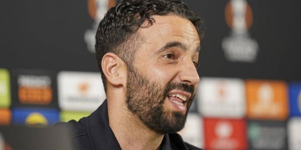 曝阿莫林还剩3场比赛自救 战术大师格拉斯纳或接手曼联