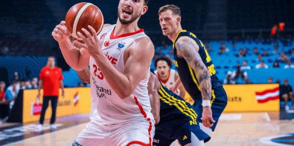 欧洲杯:申京24+16+6土耳其力克瑞典 德国轻松晋级